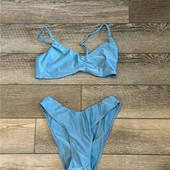 NWT Women Blue Ruched Spaghetti Strap Bikini Set - Picture 4 of 10